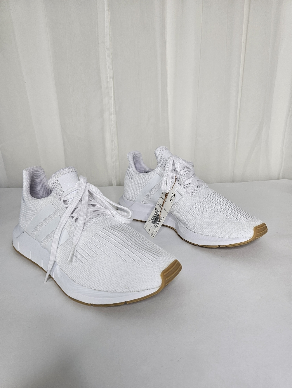 Adidas Orginals Swift Run Cloud White Gum Running Sneakers Men's 8 NEW Classic - Picture 2 of 10